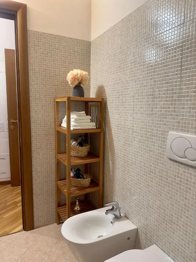 Stella Apartment Center Bergamo Italy