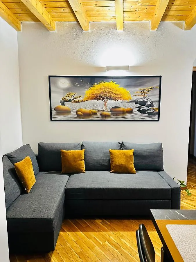 Stella Apartment Center Bergamo Italy